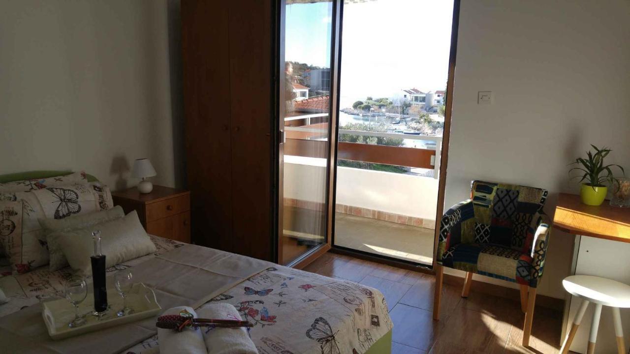 Vera Apartment 1 Rogoznica  Oda fotoğraf