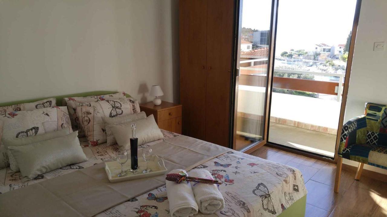 Vera Apartment 1 Rogoznica  Oda fotoğraf