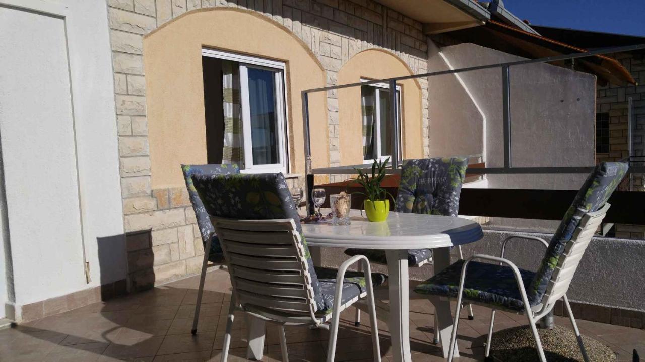 Vera Apartment 1 Rogoznica  Oda fotoğraf